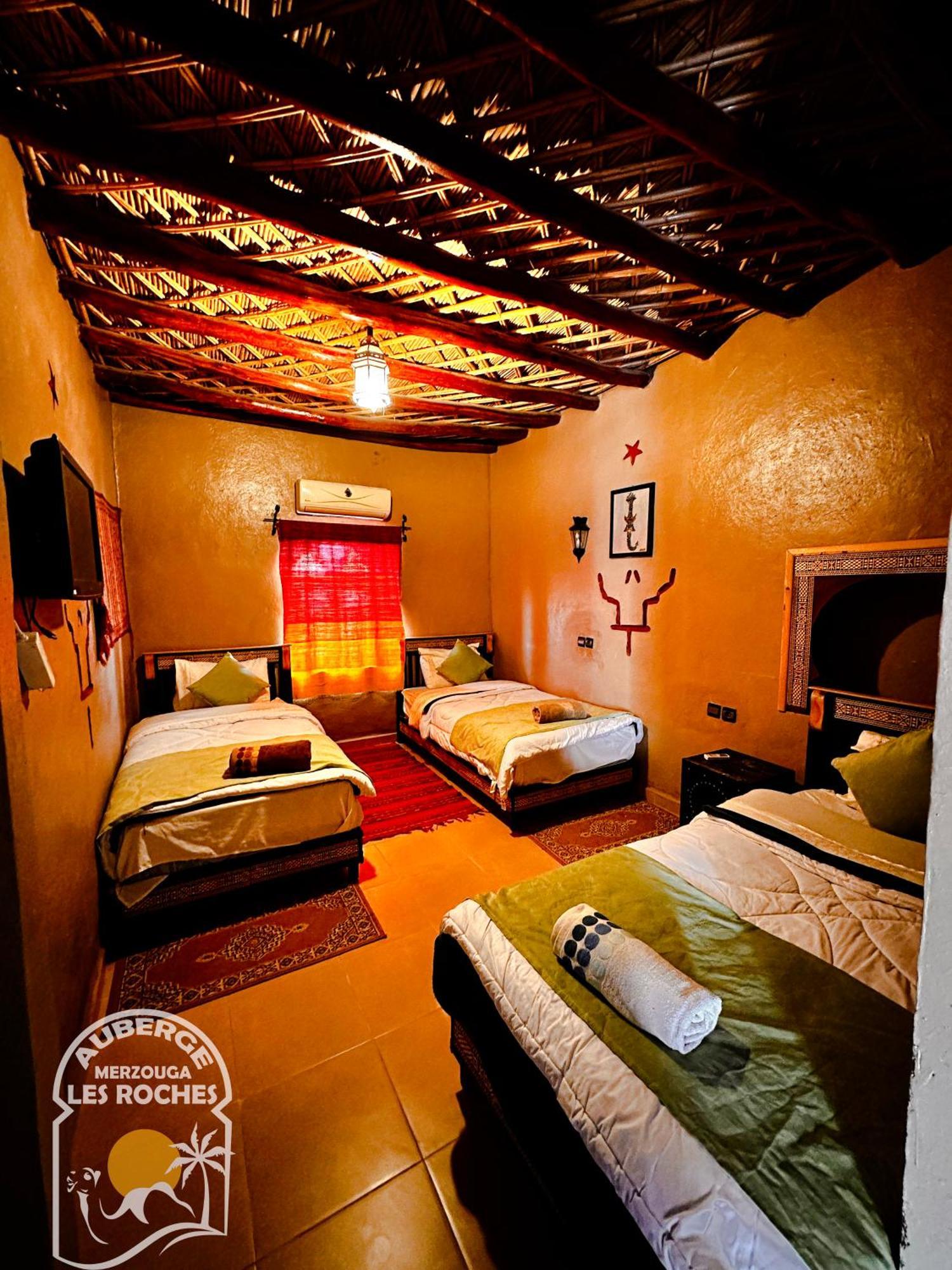 Riad Les Roches 메르주가 외부 사진