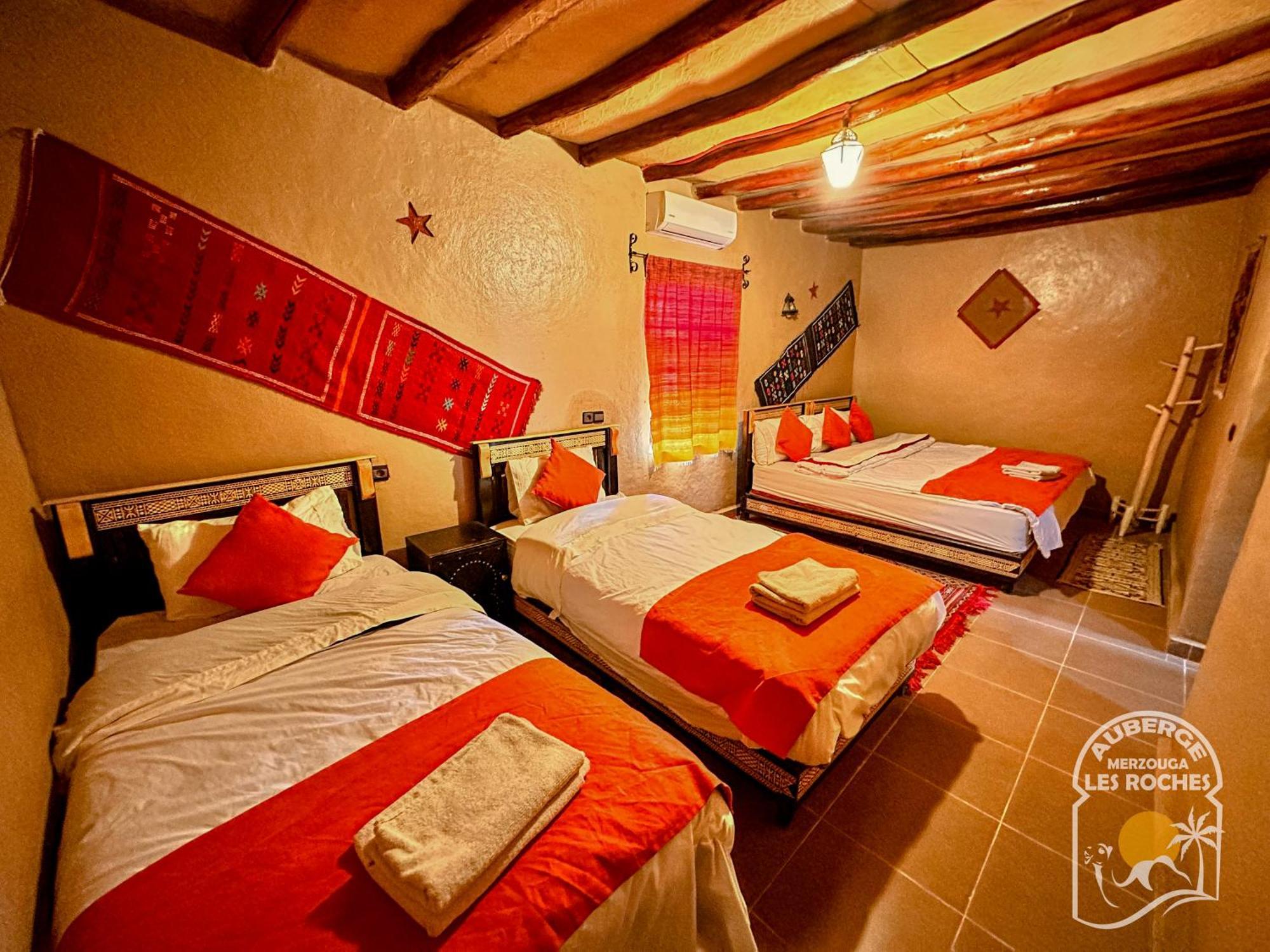 Riad Les Roches 메르주가 외부 사진