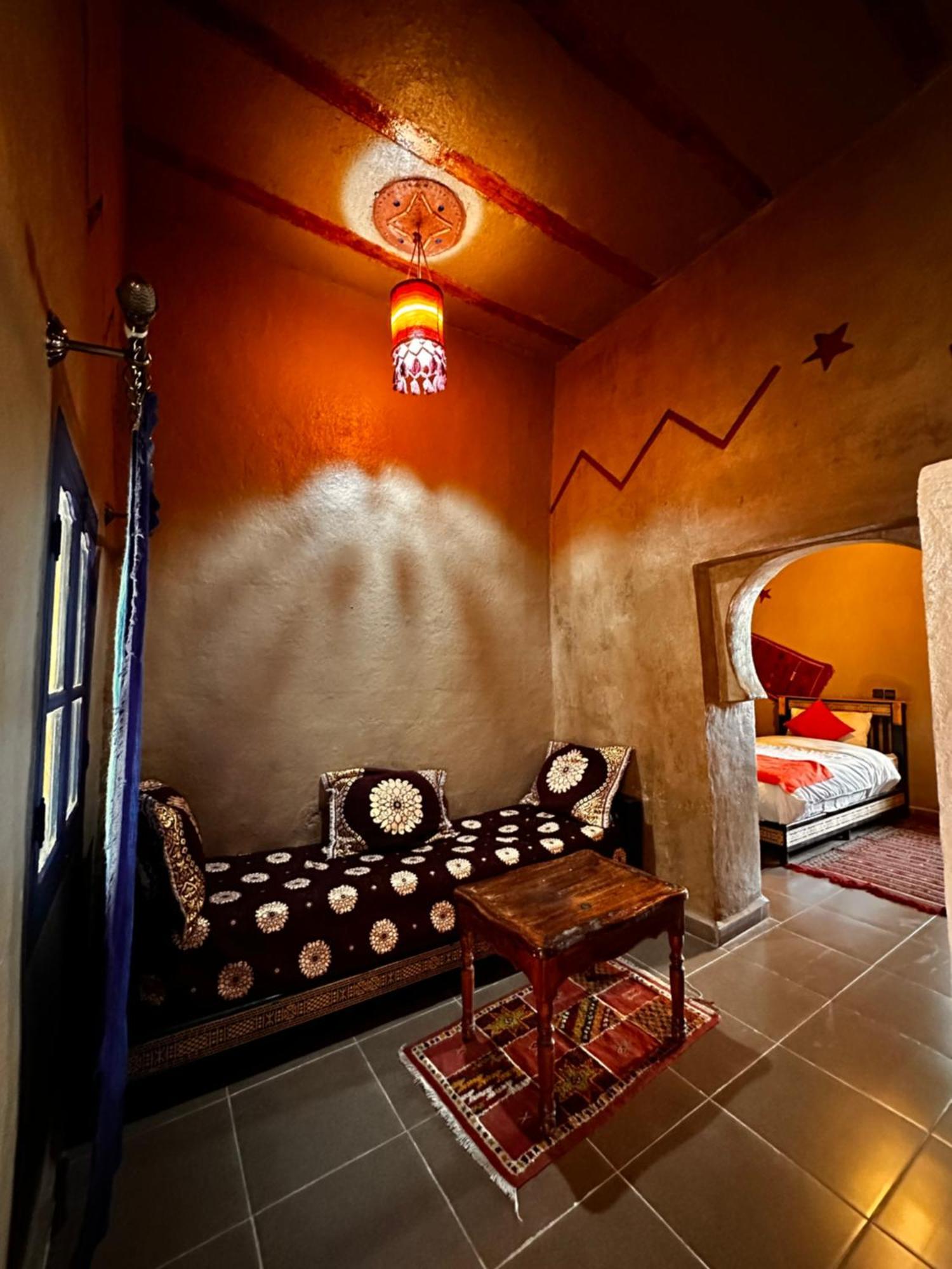 Riad Les Roches 메르주가 외부 사진